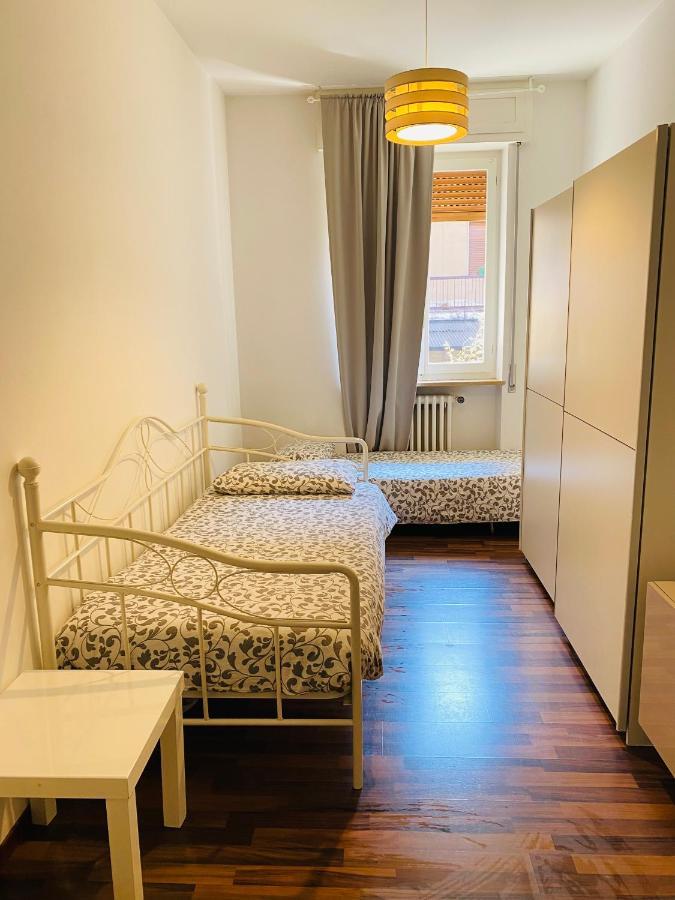 Appartmentslapiazzetta -1-2-6 Sesto Calende Εξωτερικό φωτογραφία