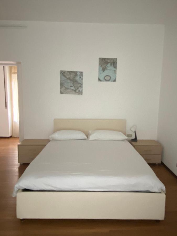Appartmentslapiazzetta -1-2-6 Sesto Calende Εξωτερικό φωτογραφία